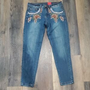 V Cristina Blue Skinny Jeans with Floral Embroidery